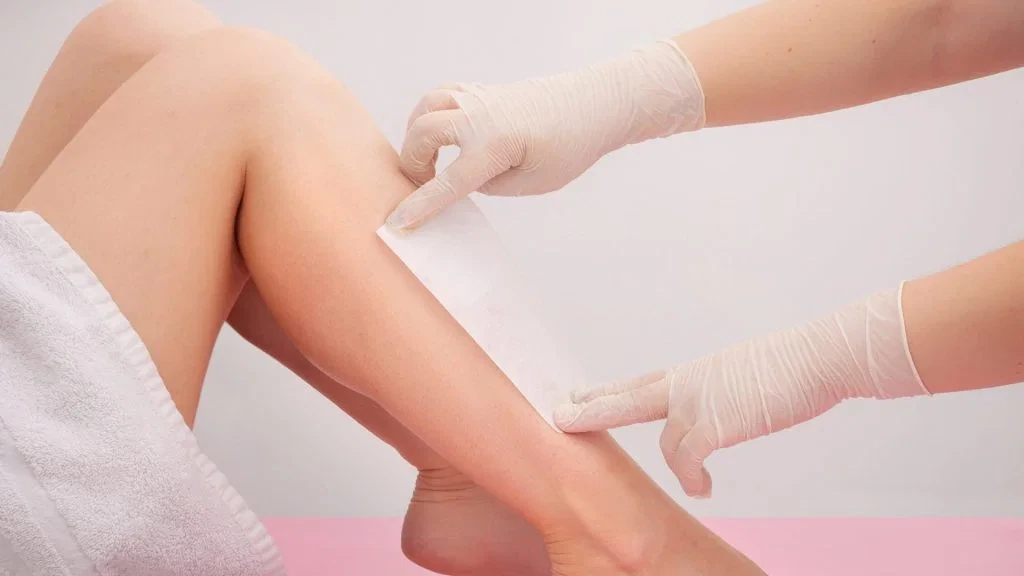 Professional waxing service training for Nove Academy students