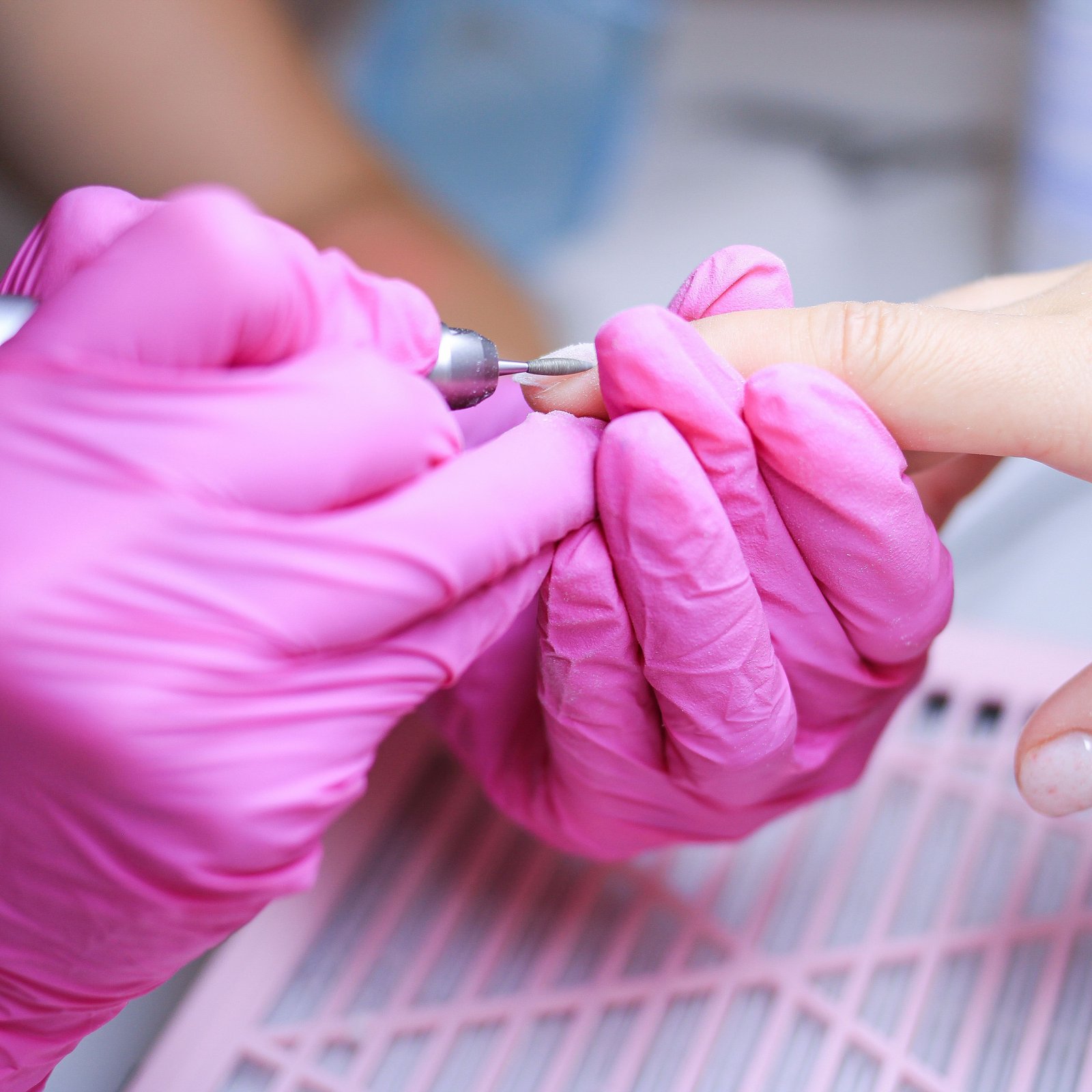 Electric filing nail technique training at Nove Academy