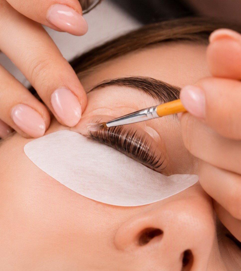 Lash lift and tint application training at Nove Academy